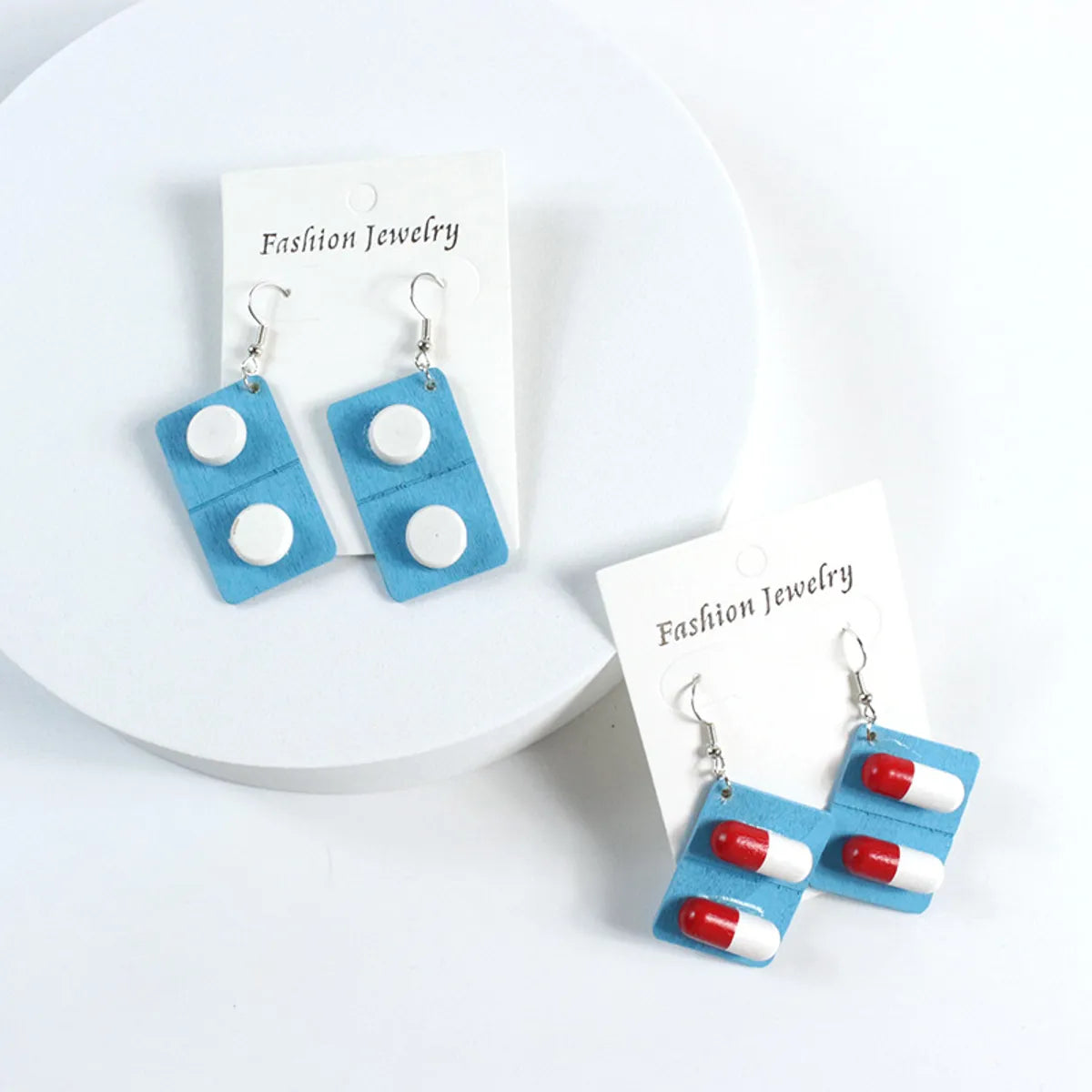 1 Pair Novelty Capsule Plastic Resin Women's Drop Earrings