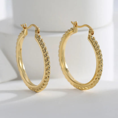 1 Pair Novelty Commute Shiny Solid Color Side Stripe Plating Pleated Copper 18k Gold Plated Hoop Earrings