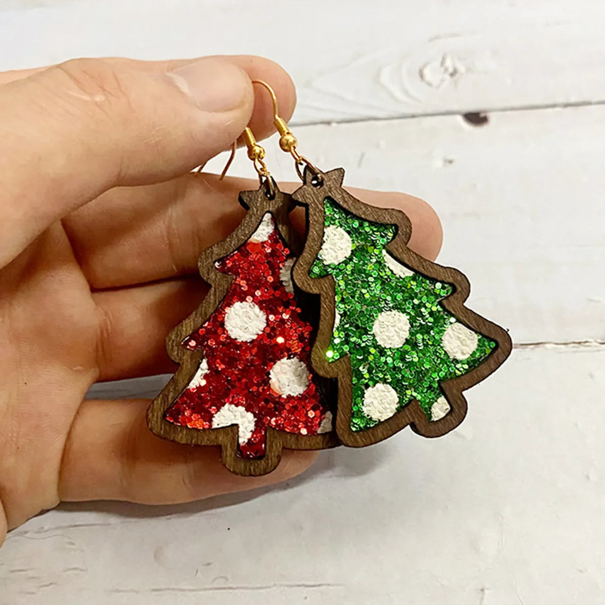 1 Pair Original Design Christmas Tree Wood Drop Earrings