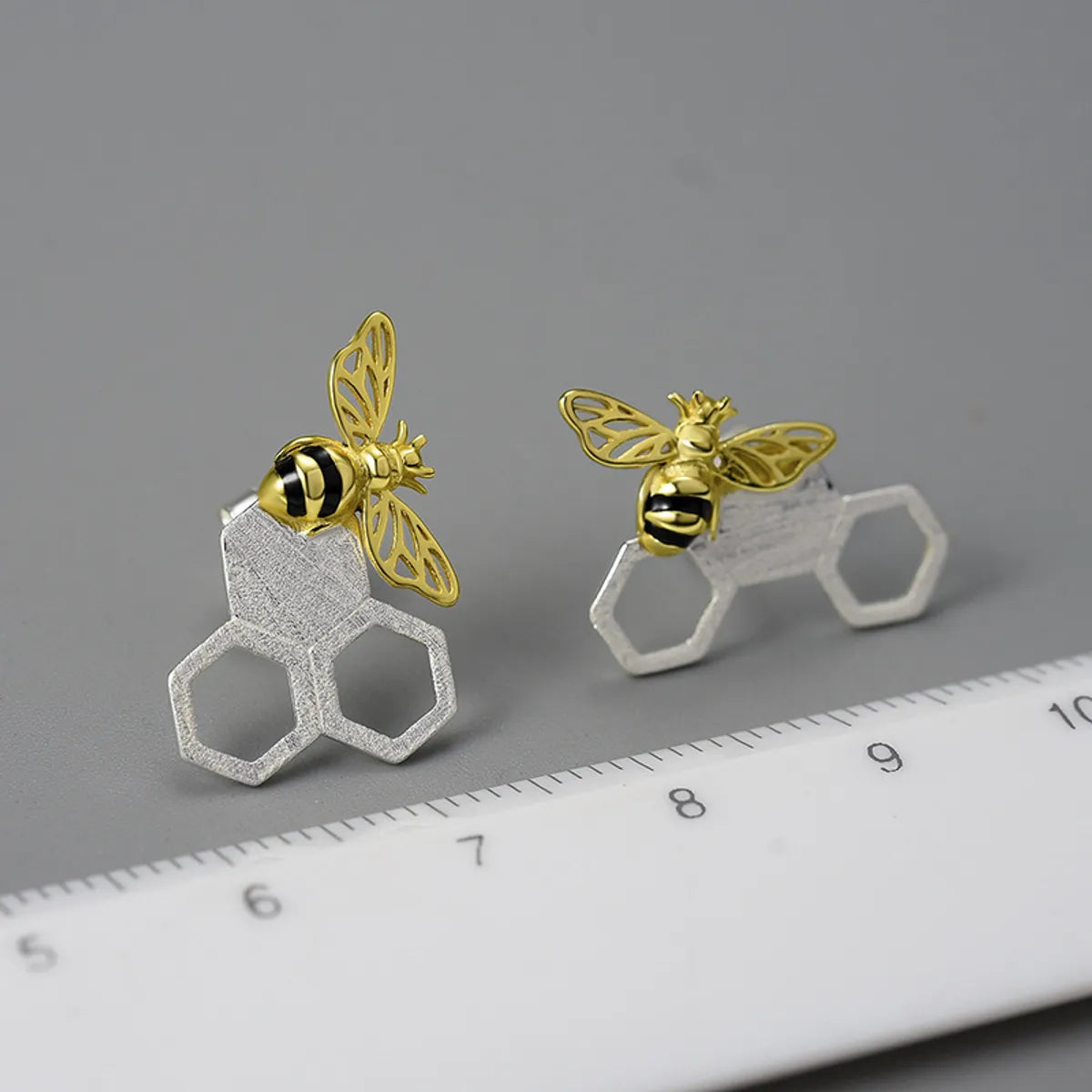 1 Pair Original Design Honeycomb Bee Plating Sterling Silver Ear Studs