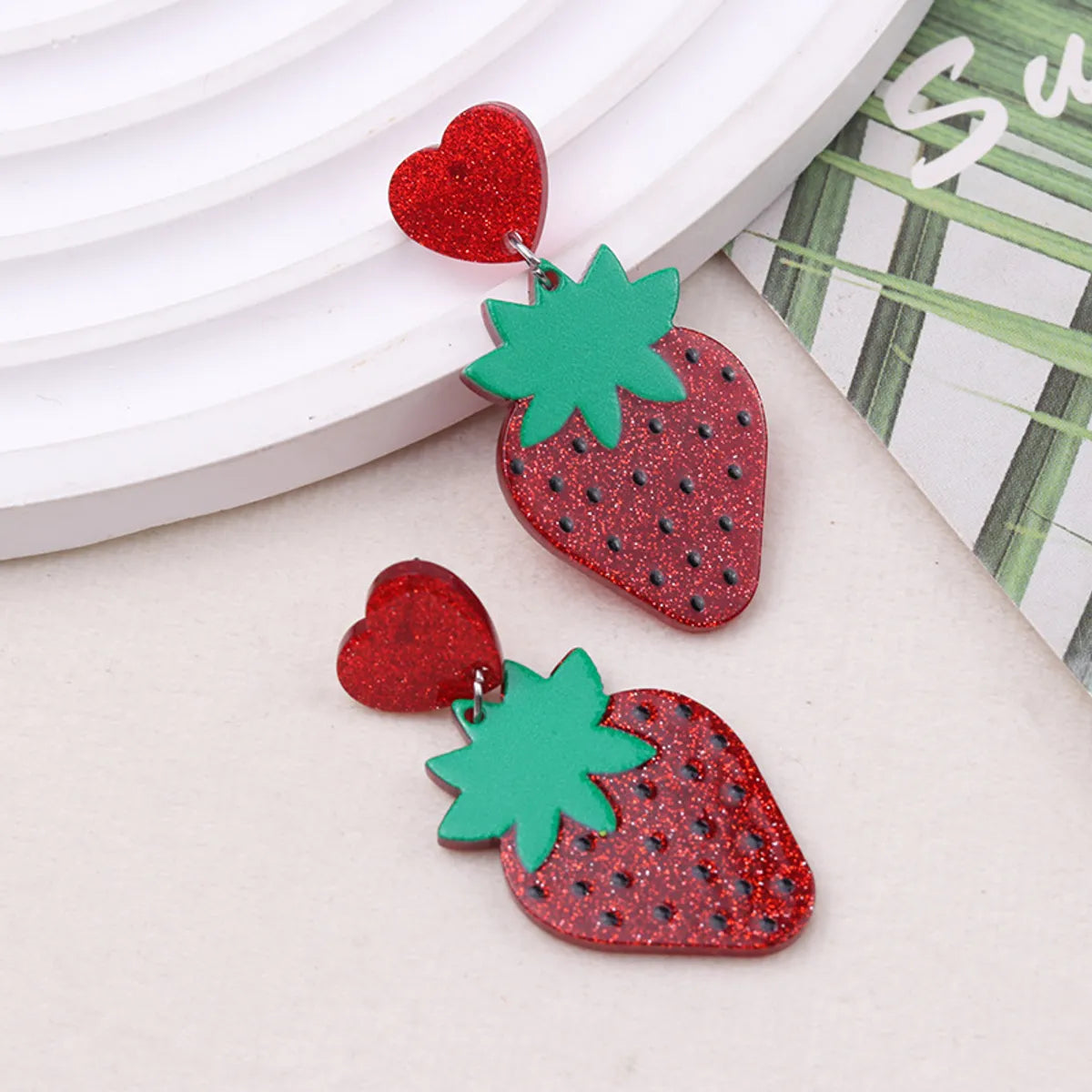 1 Pair Pastoral Strawberry Arylic Drop Earrings