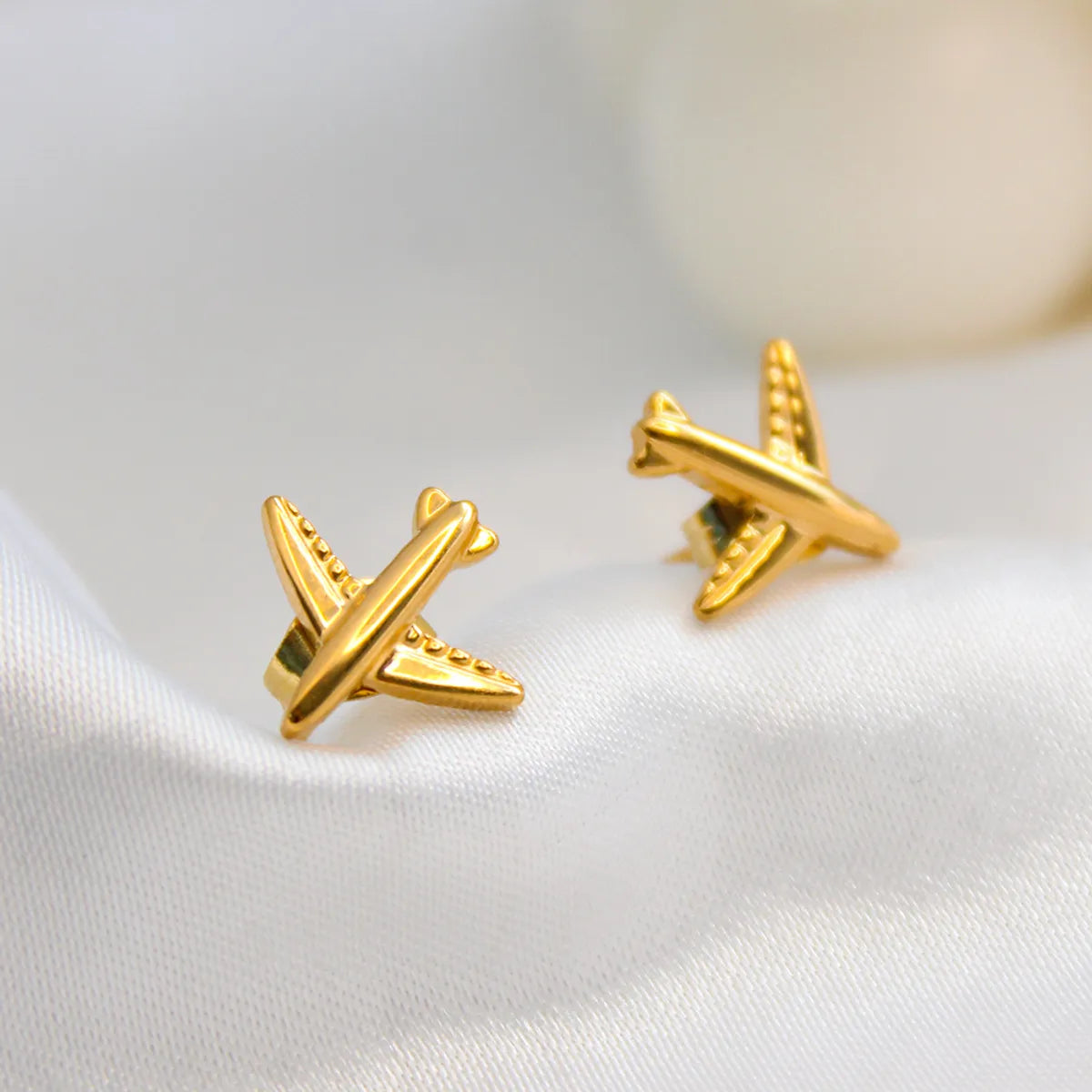 1 Pair Retro Airplane Titanium Steel Plating Ear Studs