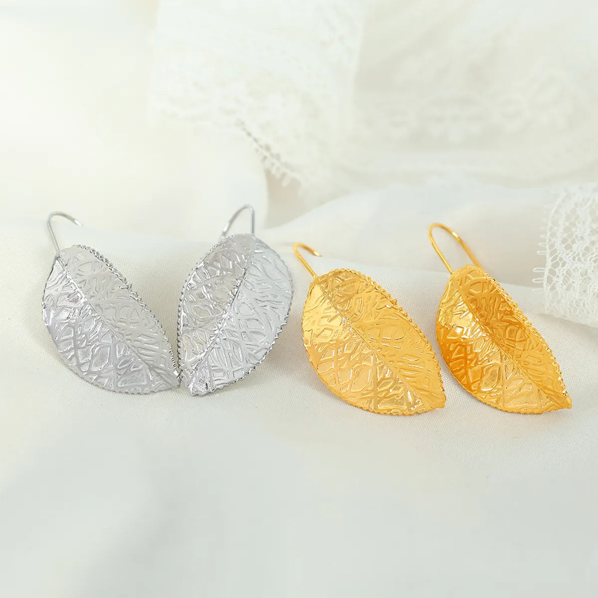 1 Pair Retro Artistic Leaves Plating 304 Stainless Steel 18K Gold Plated Ear Hook