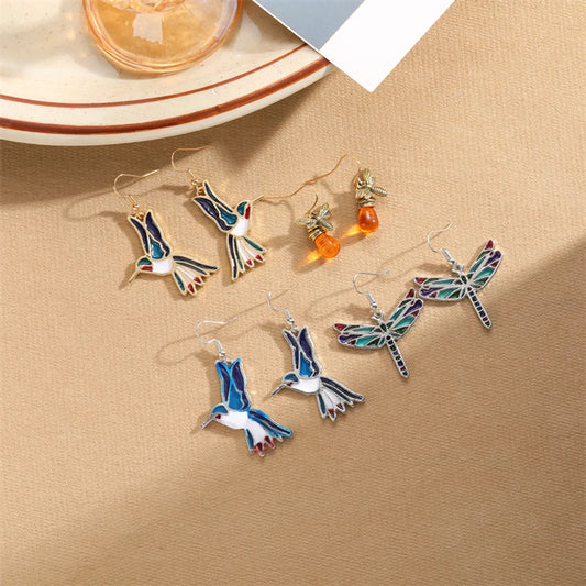 1 Pair Retro Bird Asymmetrical Alloy Resin Drop Earrings