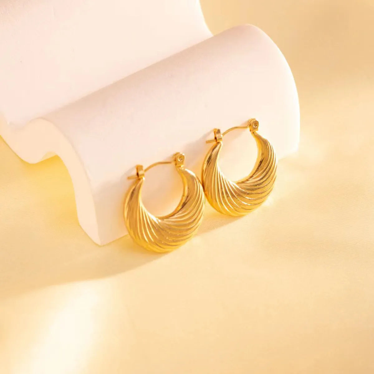 1 Pair Retro Classic Style Commute Stripe Solid Color Plating Stainless Steel Gold Plated Earrings