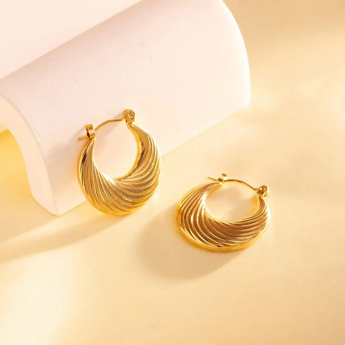 1 Pair Retro Classic Style Commute Stripe Solid Color Plating Stainless Steel Gold Plated Earrings