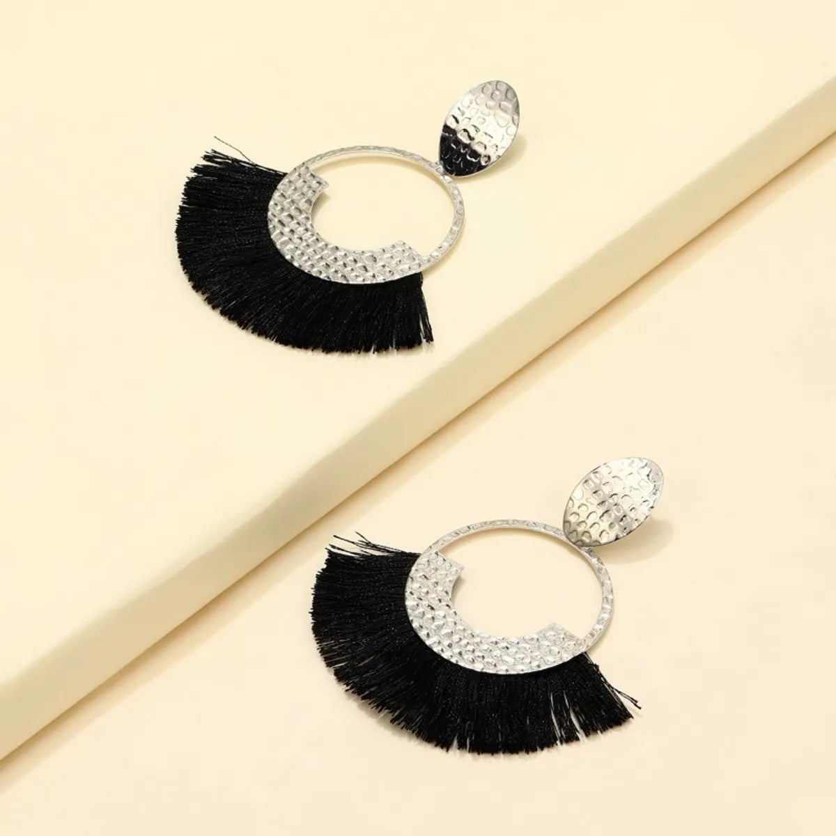 1 Pair Retro Color Block Plating Alloy Gold Plated Drop Earrings