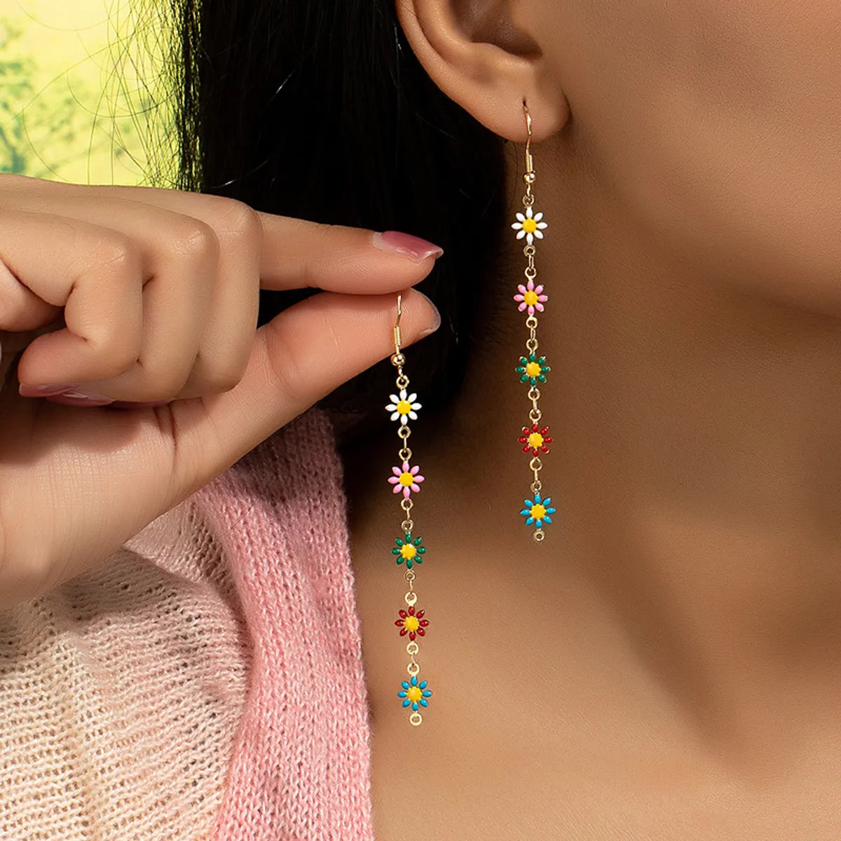 1 Pair Retro Commute Daisy Enamel Plating Alloy Gold Plated Drop Earrings