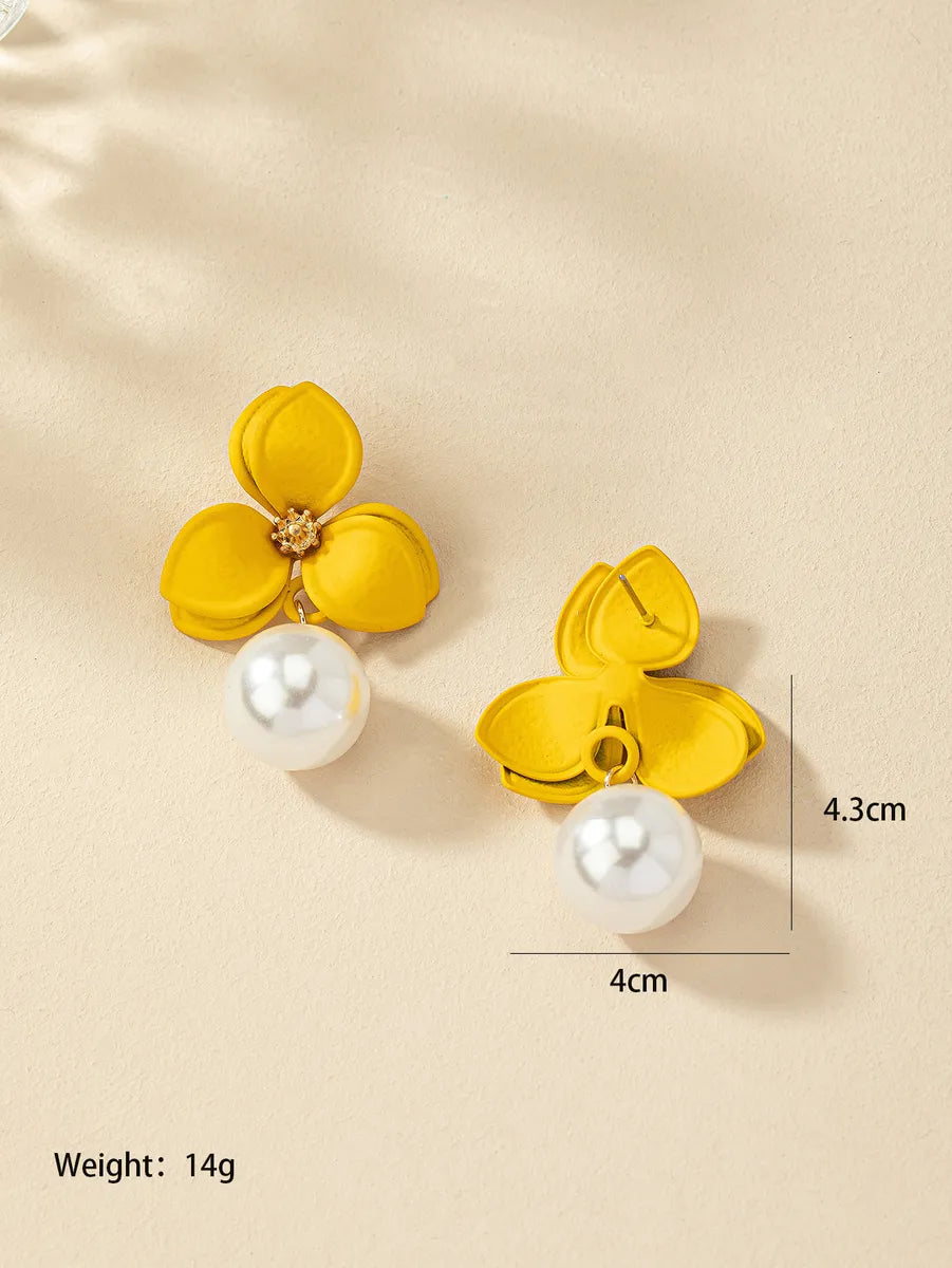 1 Pair Retro Commute Flower Inlay Alloy Pearl Drop Earrings