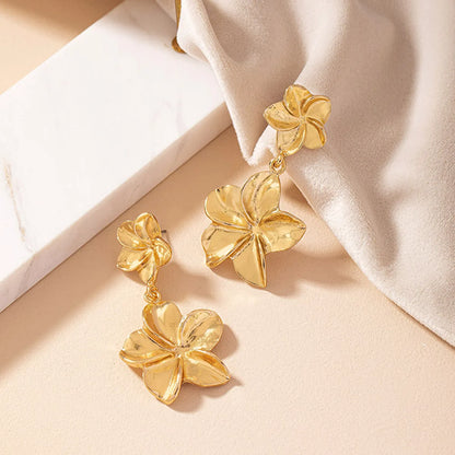 1 Pair Retro Commute Flower Plating Alloy Gold Plated Drop Earrings