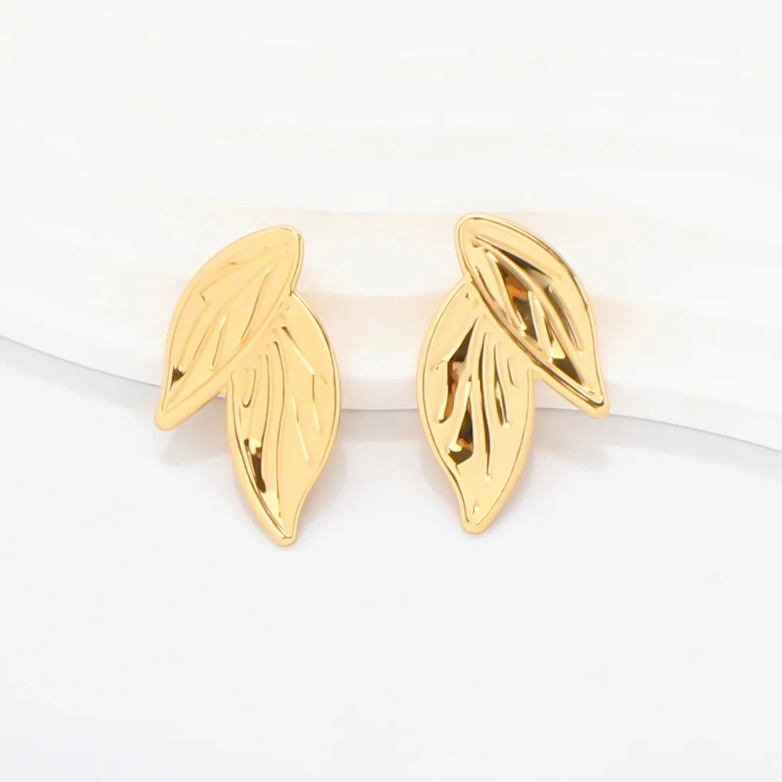 1 Pair Retro Commute Leaves Plating Iron Gold Plated Ear Studs