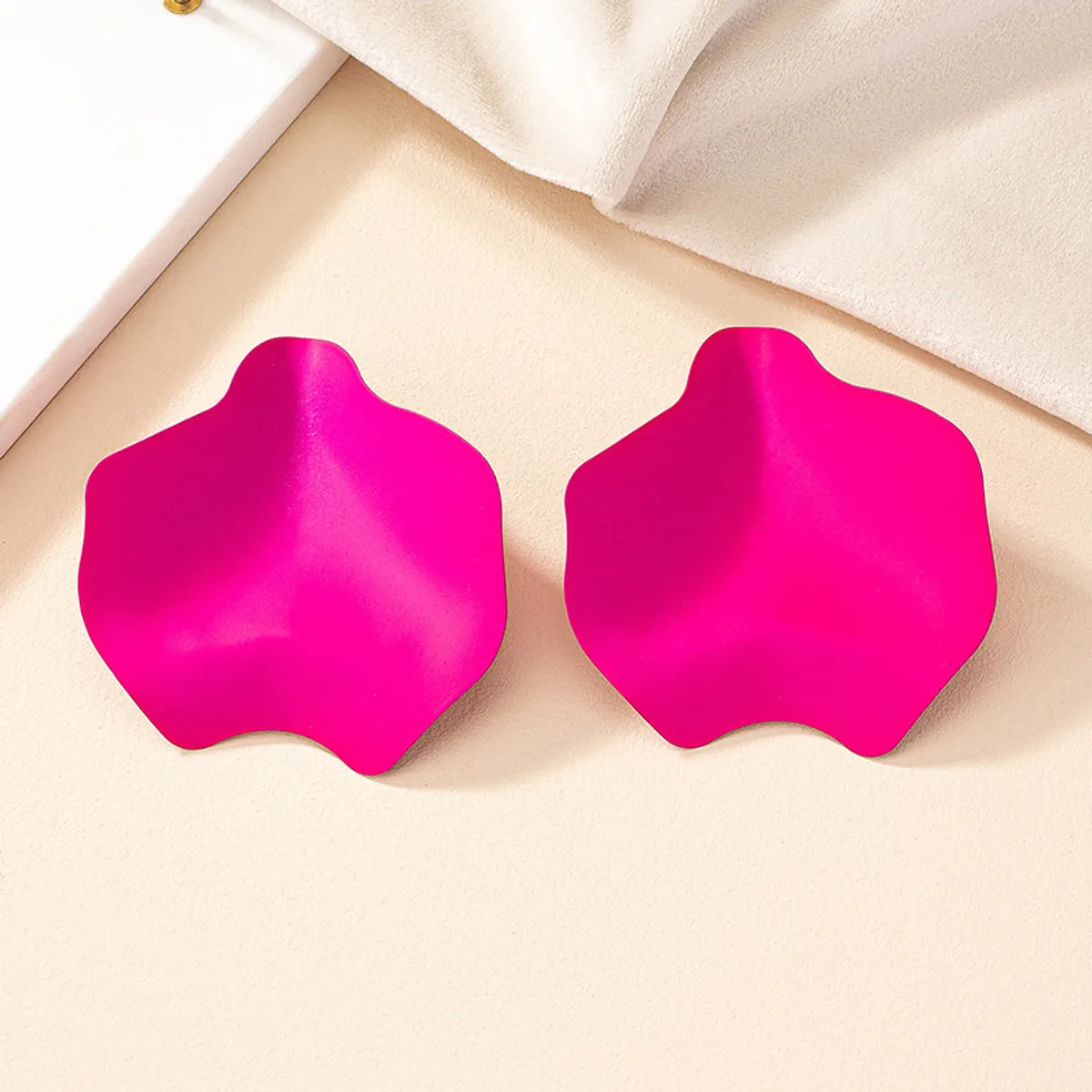 1 Pair Retro Cool Style Irregular Geometric Stoving Varnish Plating Alloy Gold Plated Ear Studs