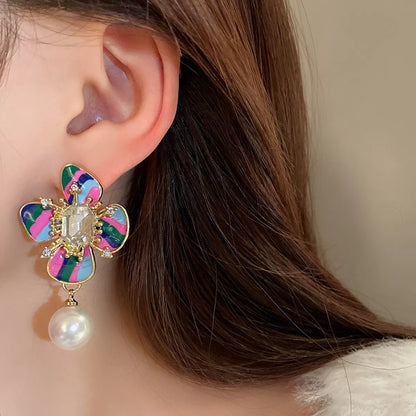 1 Pair Retro Exaggerated Flower Inlay Alloy Imitation Pearl Rhinestones Drop Earrings