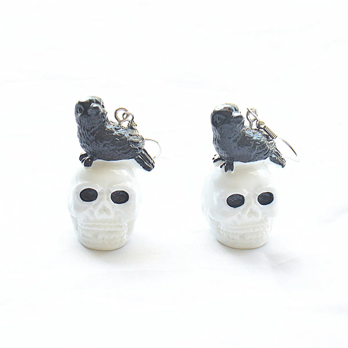 1 Pair Retro Exaggerated Funny Halloween Pattern Alloy Resin Drop Earrings