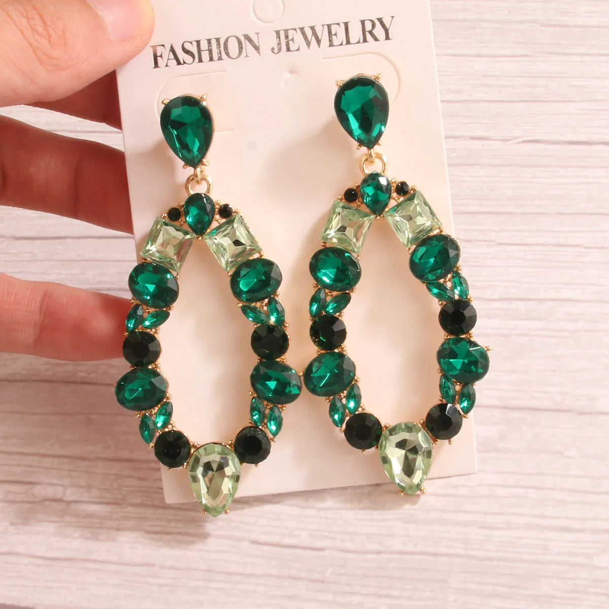 1 Pair Retro Exaggerated Round Hollow Out Inlay Alloy Crystal Rhinestones Drop Earrings