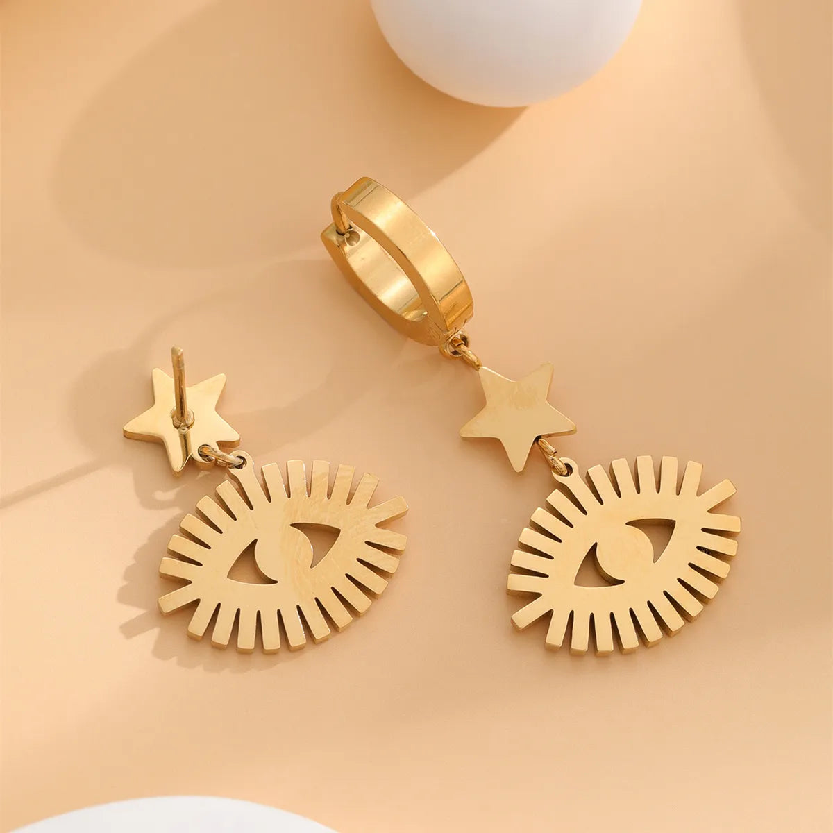 1 Pair Retro Eye Plating Inlay Stainless Steel Rhinestones Gold Plated Drop Earrings