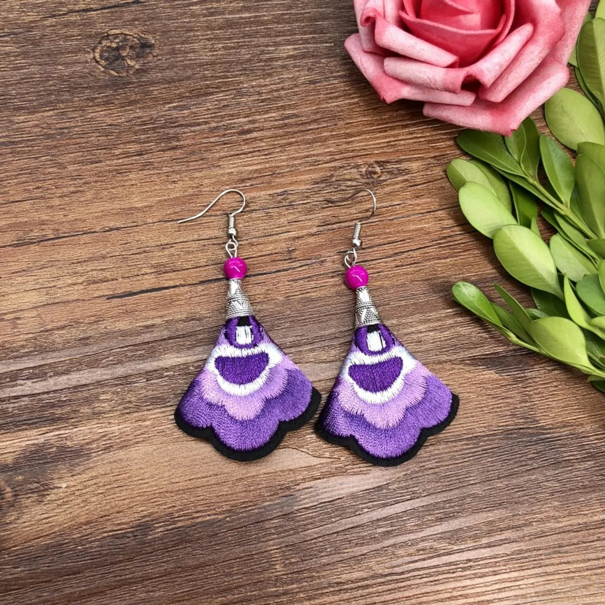 1 Pair Retro Floral Embroidery Alloy Drop Earrings