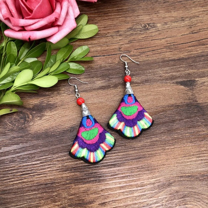 1 Pair Retro Floral Embroidery Alloy Drop Earrings