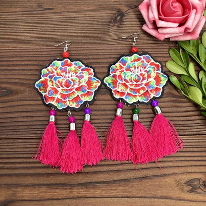 1 Pair Retro Floral Embroidery Alloy Drop Earrings