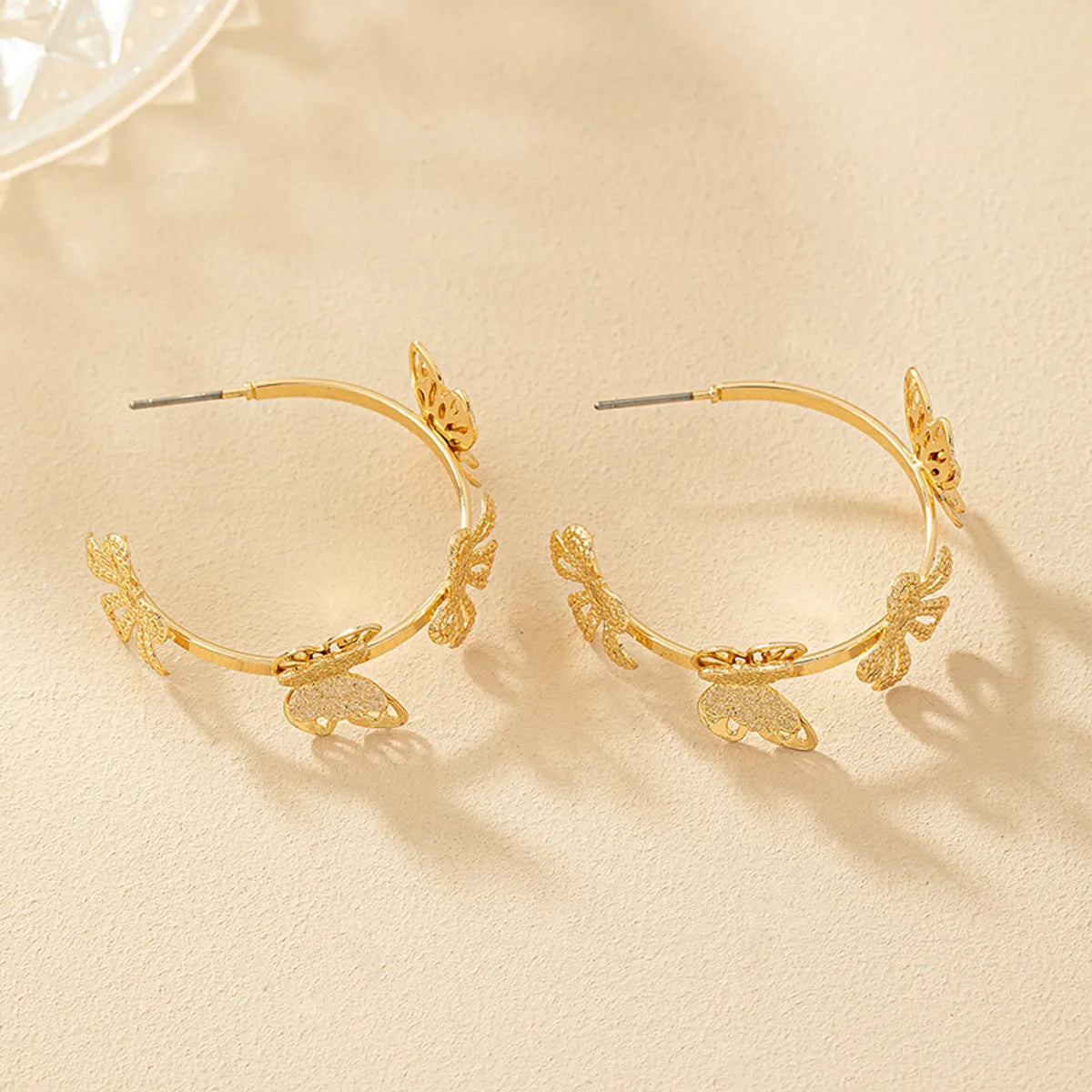 1 Pair Retro Flower Butterfly Plating Alloy Gold Plated Ear Studs