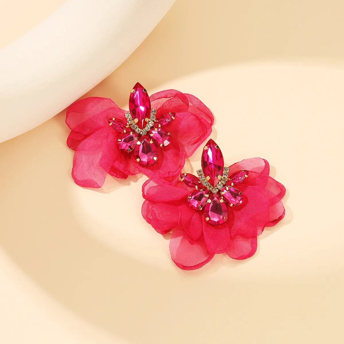 1 Pair Retro Flower Inlay Alloy Rhinestones Ear Studs