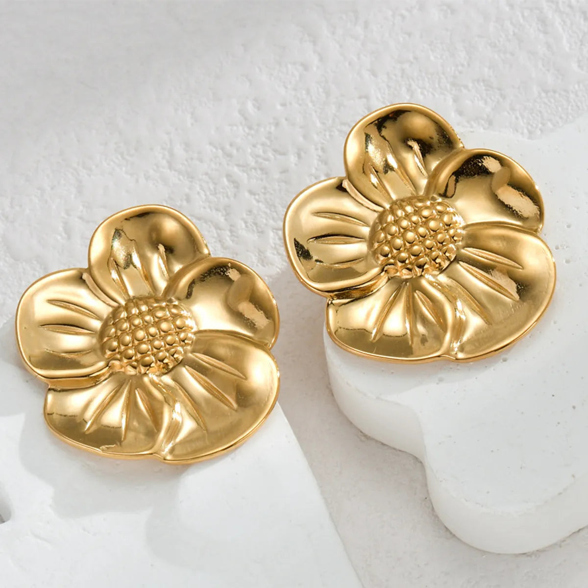 1 Pair Retro Flower Plating 304 Stainless Steel Ear Studs