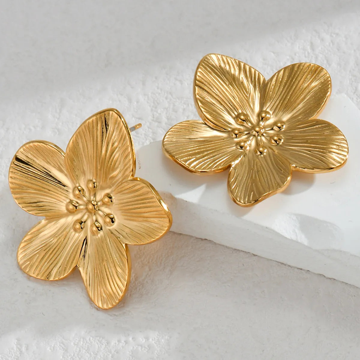 1 Pair Retro Flower Plating 304 Stainless Steel Ear Studs