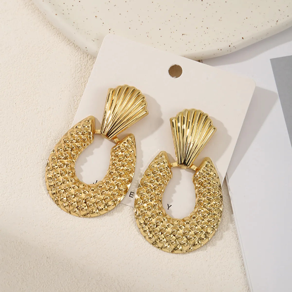 1 Pair Retro Geometric Metal Plating Women'S Drop Earrings