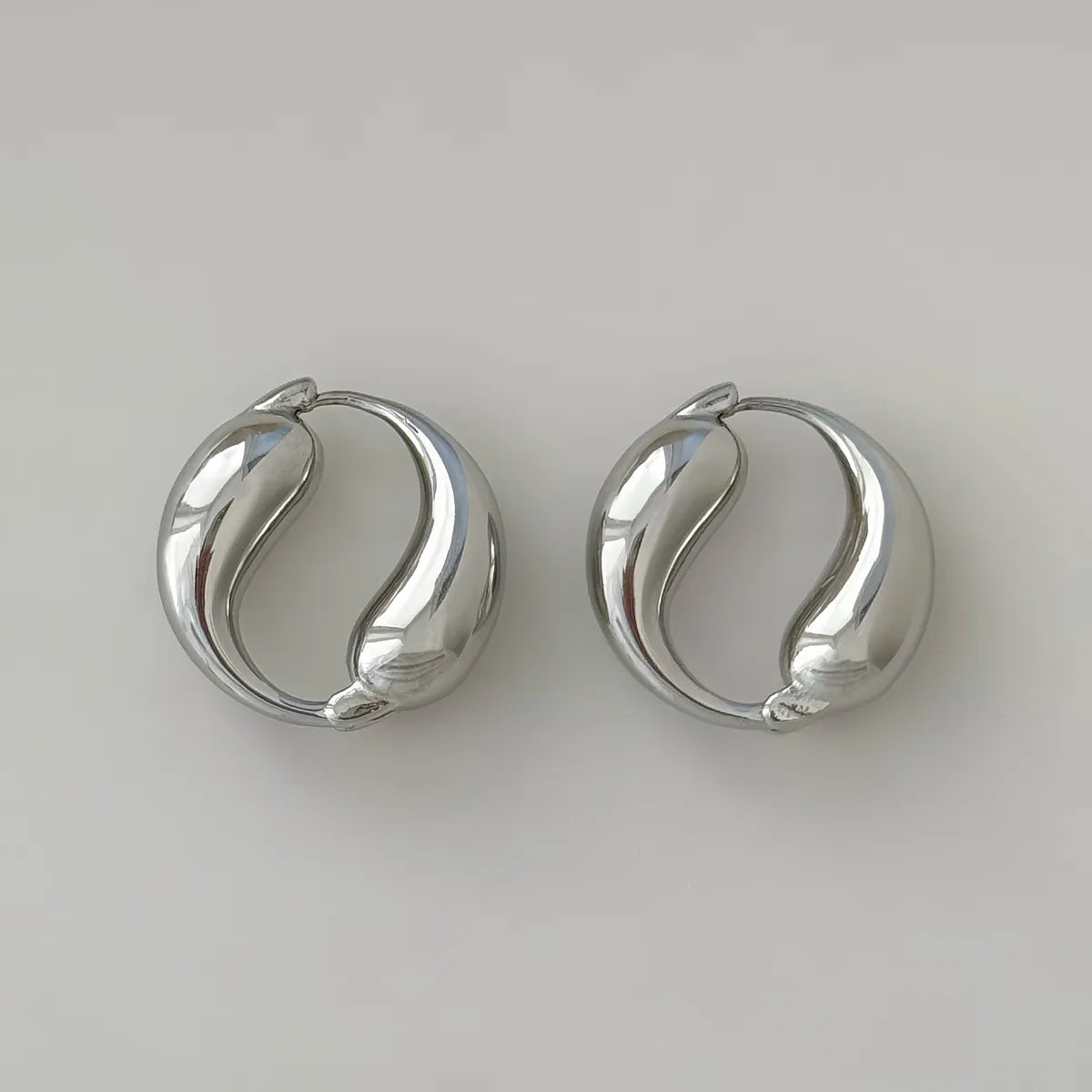 1 Pair Retro Geometric Plating Titanium Steel Earrings