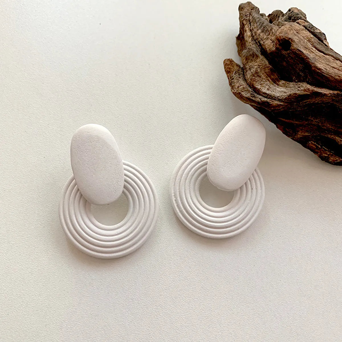 1 Pair Retro Geometric Wood Ear Studs