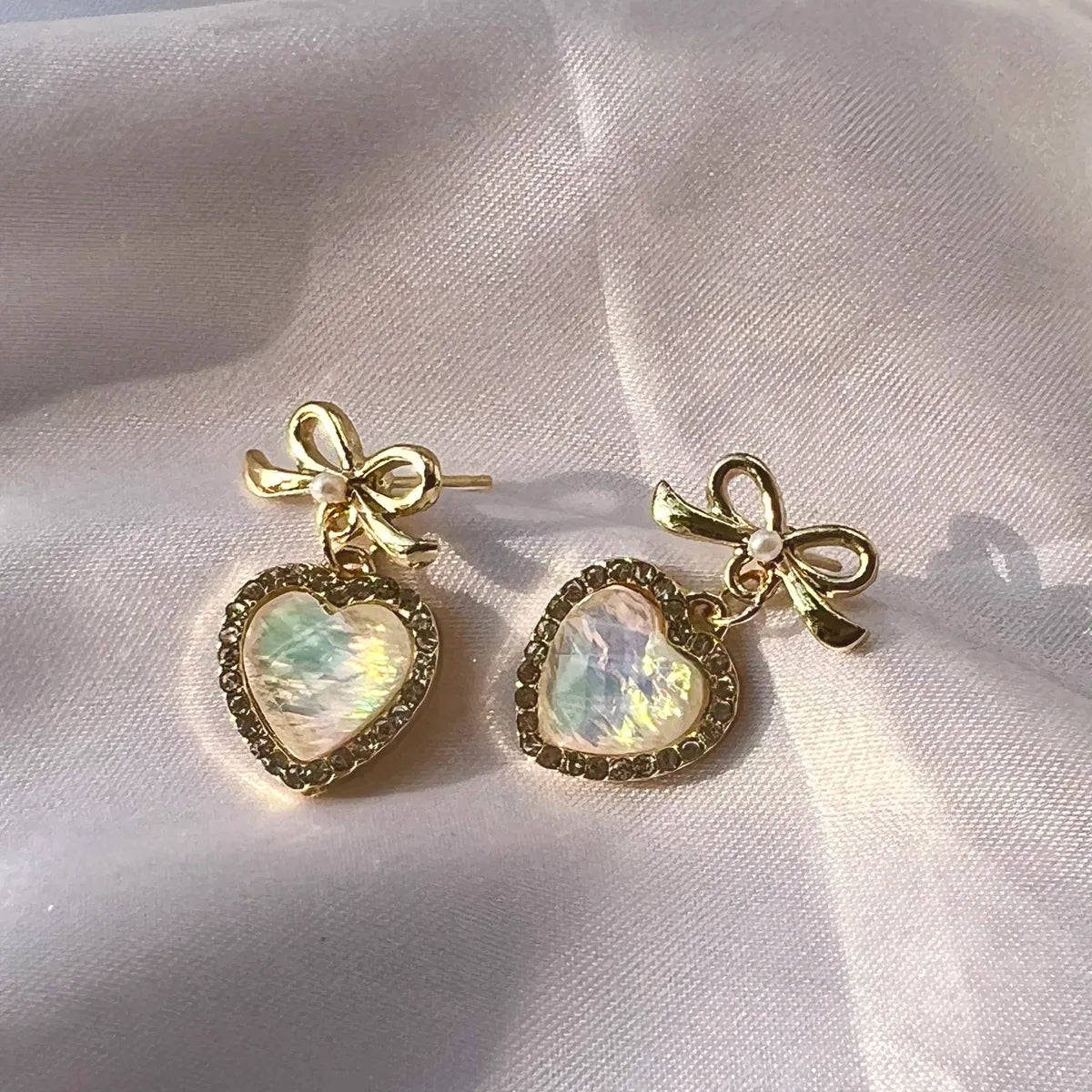 1 Pair Retro Heart Shape Bow Knot Alloy Inlay Opal Women's Drop Earrings