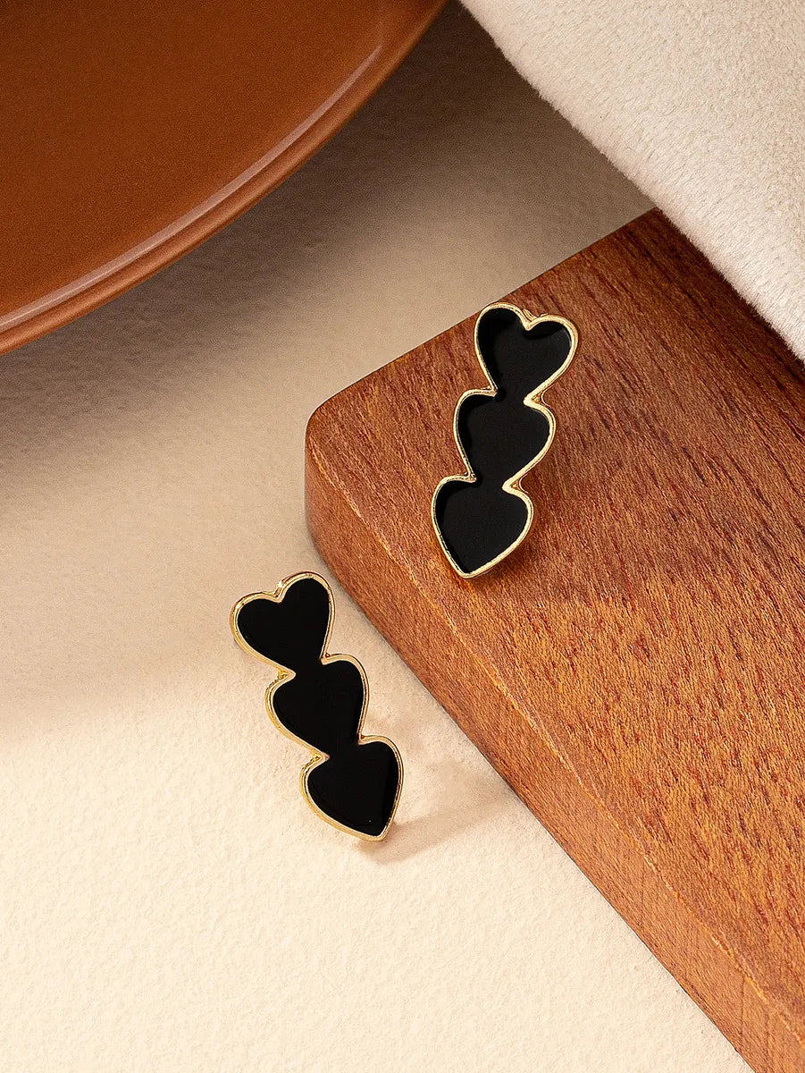 1 Pair Retro Heart Shape Enamel Plating Alloy Ear Studs