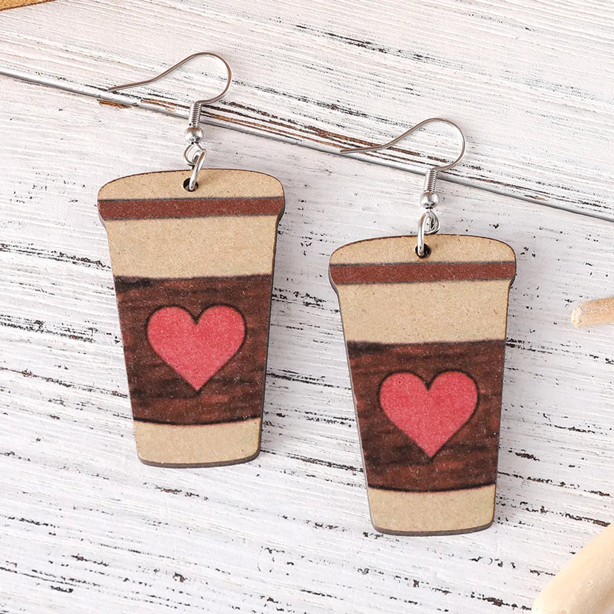 1 Pair Retro Heart Shape Wood Drop Earrings