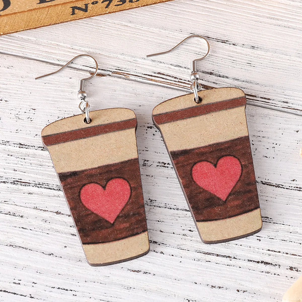 1 Pair Retro Heart Shape Wood Drop Earrings