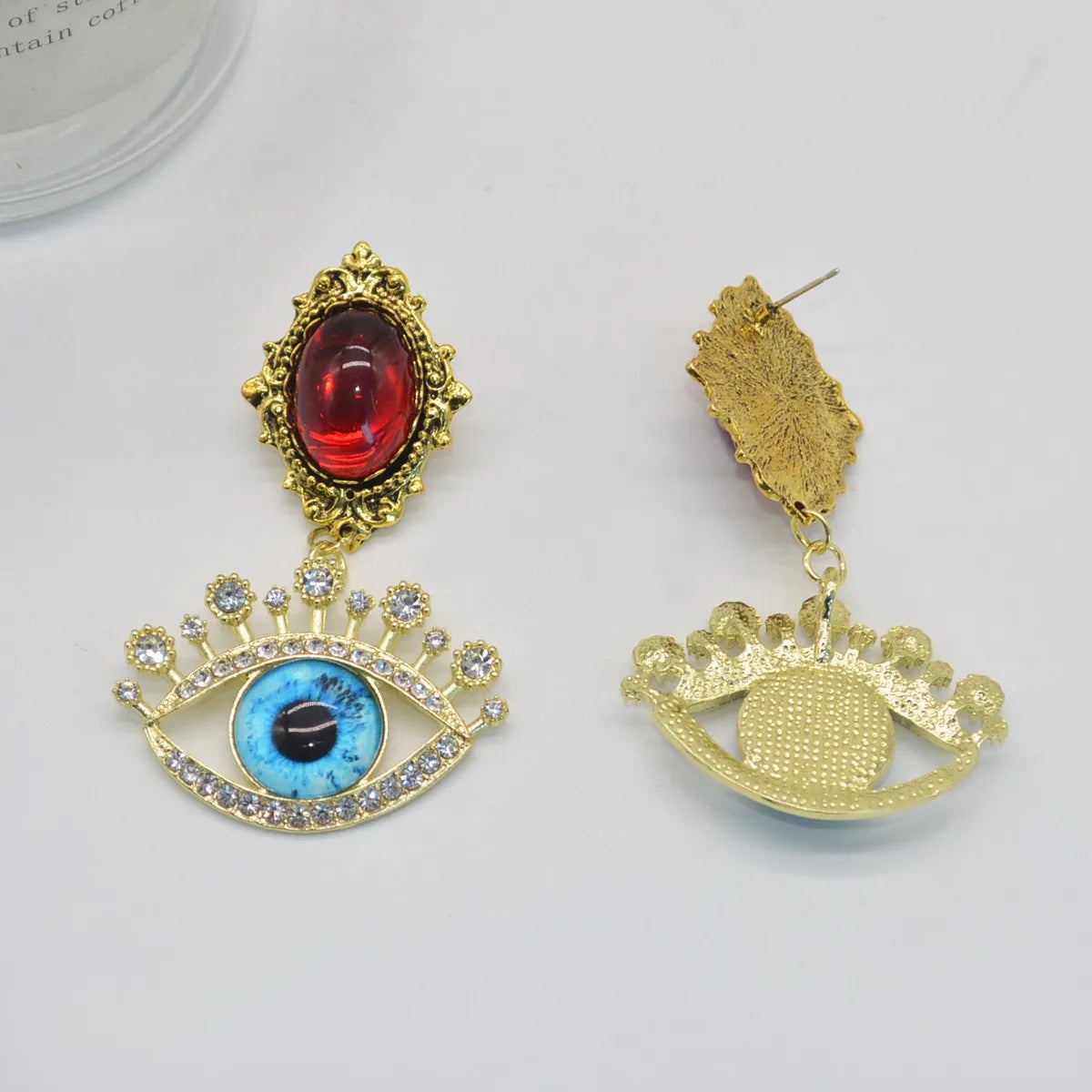 1 Pair Retro Lady Eye Plating Inlay Alloy Rhinestones 14k Gold Plated Drop Earrings