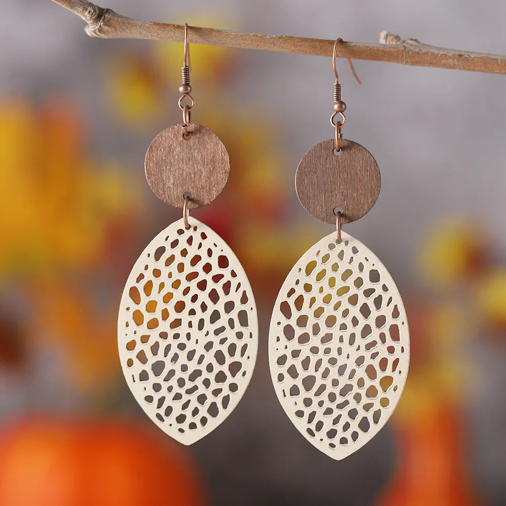 1 Pair Retro Leaves Hollow Out Pu Leather Wood Drop Earrings