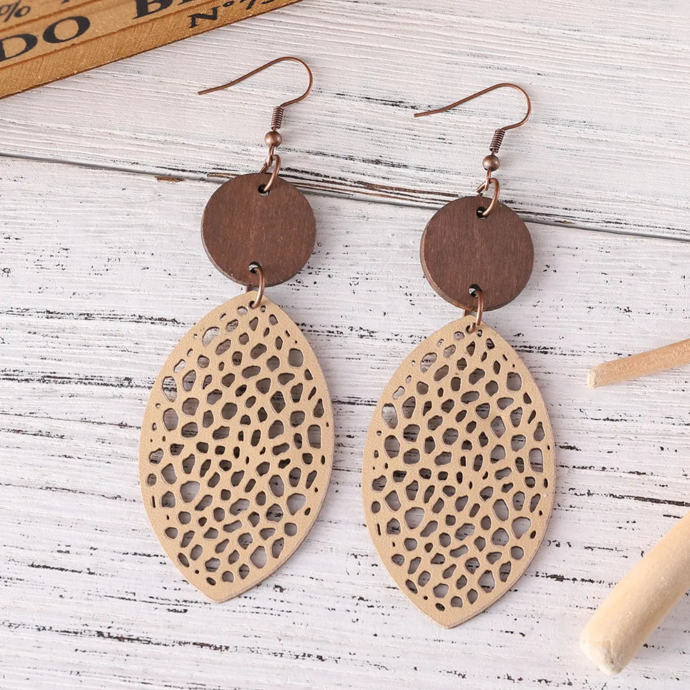 1 Pair Retro Leaves Hollow Out Pu Leather Wood Drop Earrings