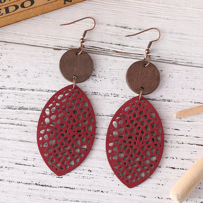 1 Pair Retro Leaves Hollow Out Pu Leather Wood Drop Earrings