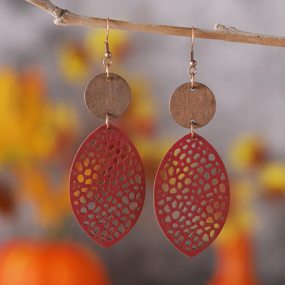 1 Pair Retro Leaves Hollow Out Pu Leather Wood Drop Earrings