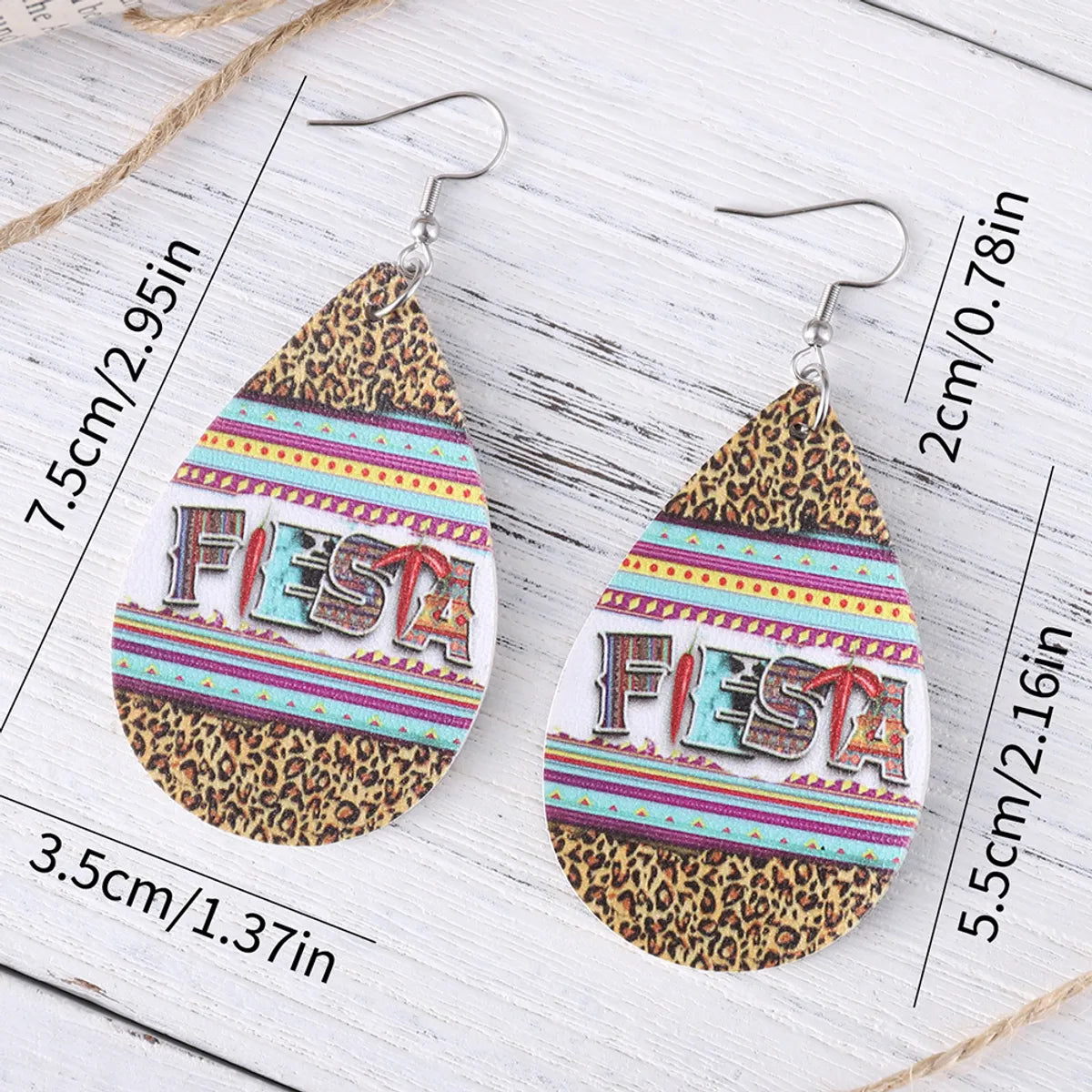 1 Pair Retro Letter Water Droplets Pu Leather Ear Hook