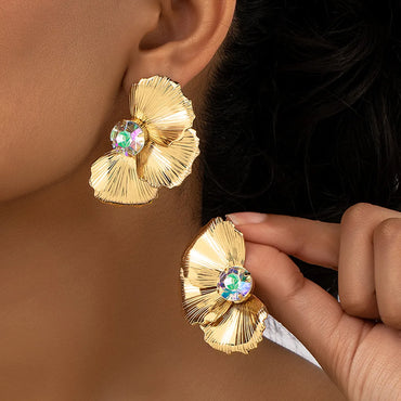 1 Pair Retro Luxurious Oversized Asymmetrical Flower Plating Inlay Alloy Artificial Gemstones Ear Studs