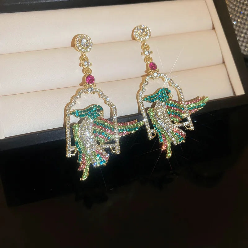 1 Pair Retro Modern Style Parrot Inlay Alloy Rhinestones Drop Earrings