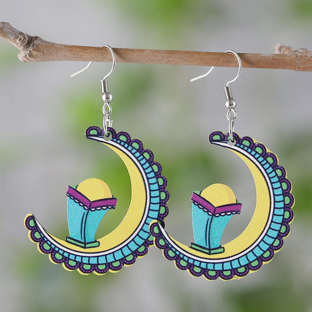 1 Pair Retro Moon Wood Drop Earrings