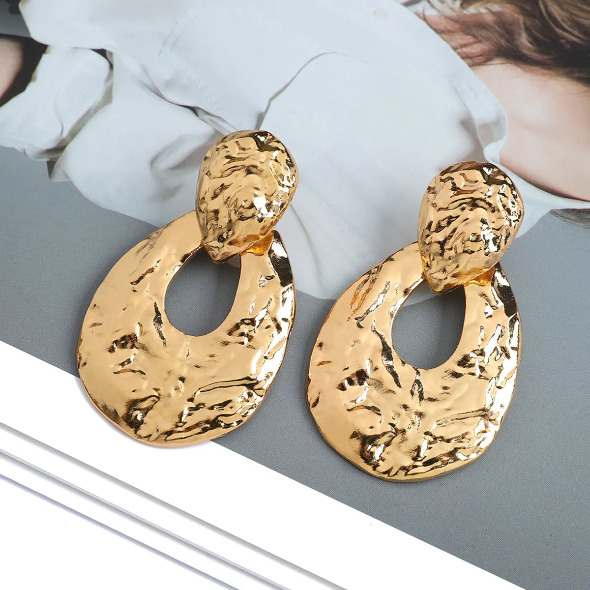 1 Pair Retro Oval Plating Zinc Alloy Drop Earrings