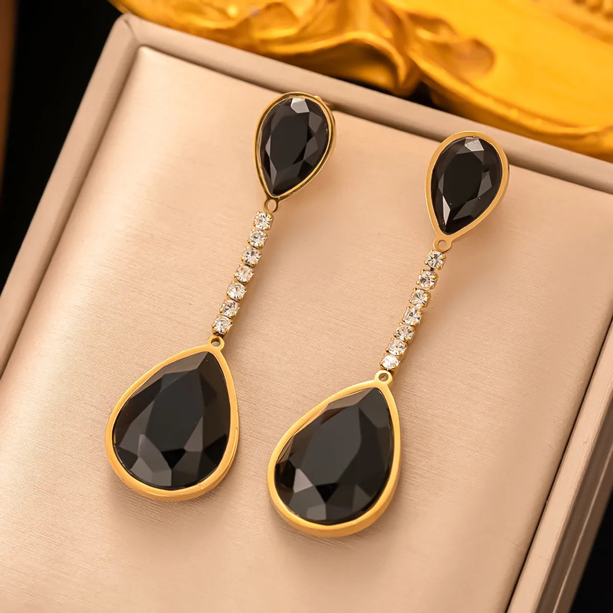 1 Pair Retro Roman Style Geometric Plating Inlay Titanium Steel Zircon 18k Gold Plated Drop Earrings