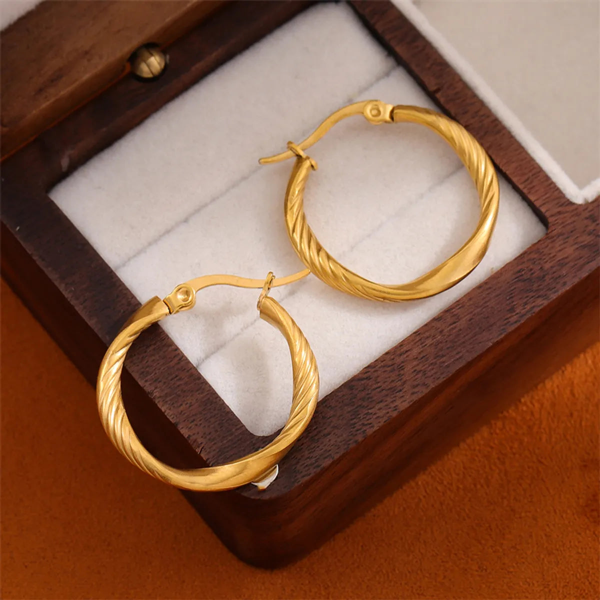 1 Pair Retro Round Plating Stainless Steel 18k Gold Plated Hoop Earrings