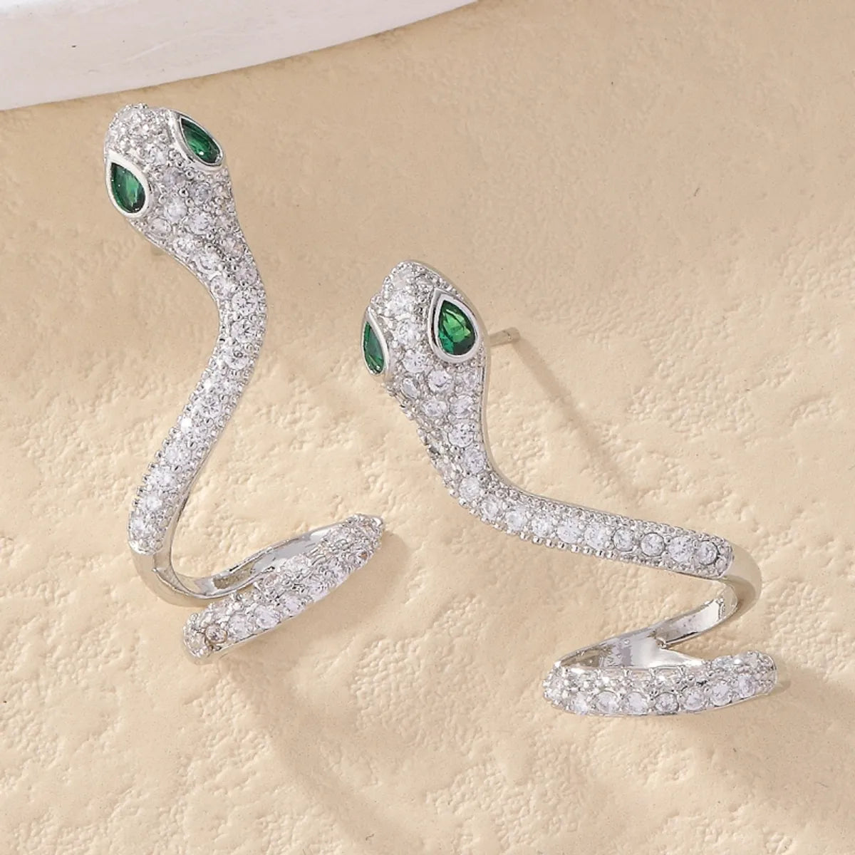 1 Pair Retro Simple Style Animal Snake Plating Inlay Copper Zircon Ear Studs