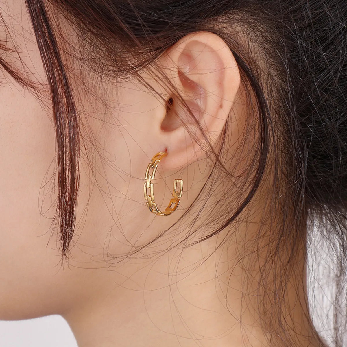 1 Pair Retro Simple Style Classic Style C Shape Plating Stainless Steel 18k Gold Plated Ear Studs