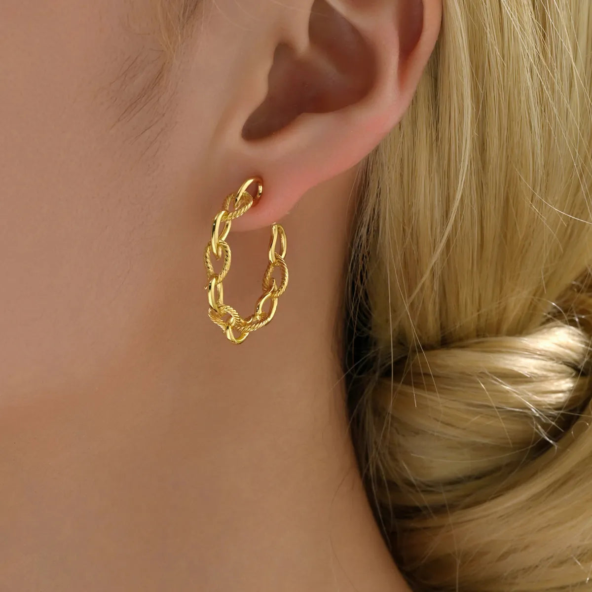 1 Pair Retro Simple Style Classic Style Circle Copper 18k Gold Plated Hoop Earrings