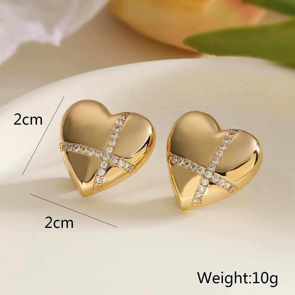 1 Pair Retro Simple Style Commute Heart Shape Inlay Copper Zircon 18K Gold Plated Ear Studs